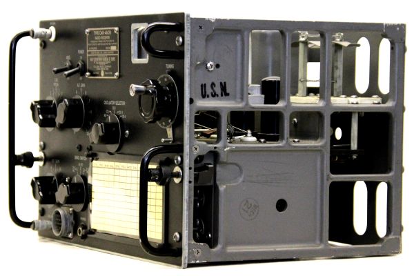 File:Cmx-46159 right m.jpg